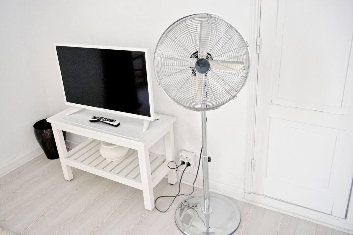 Old Charming House Faro Apartment Bagian luar foto